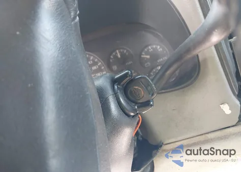 2002 Chevrolet Tahoe Ls из США, поврежденный, VIN 1GNEC13Z72R258244